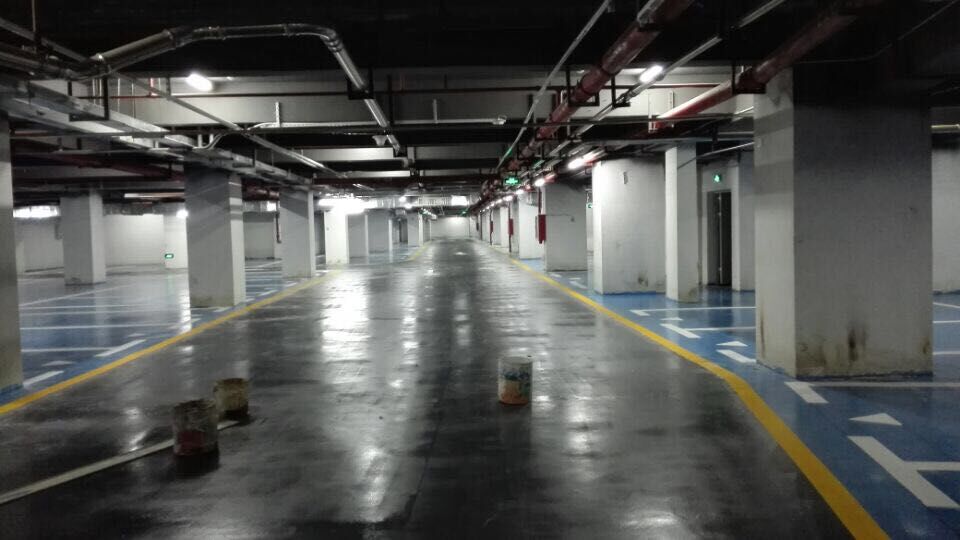 观澜新城C2栋地下停车场施工完毕